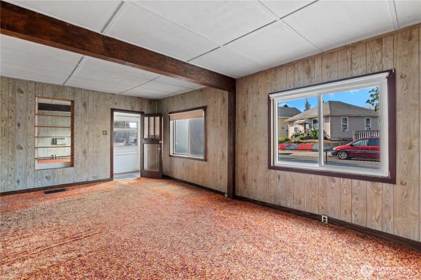 Property photo for 415 Walker St, Wenatchee photo 2