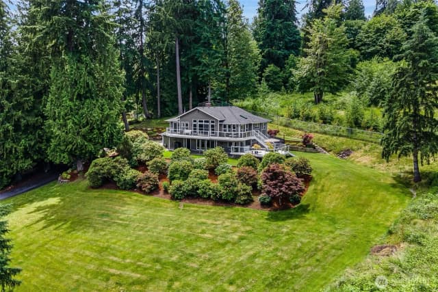 Property photo for 13630 State Route 9 Se, Snohomish photo 2