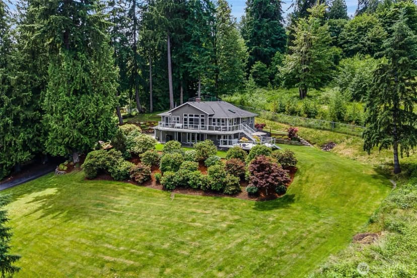 Property photo for 13630 State Route 9 Se, Snohomish photo 2
