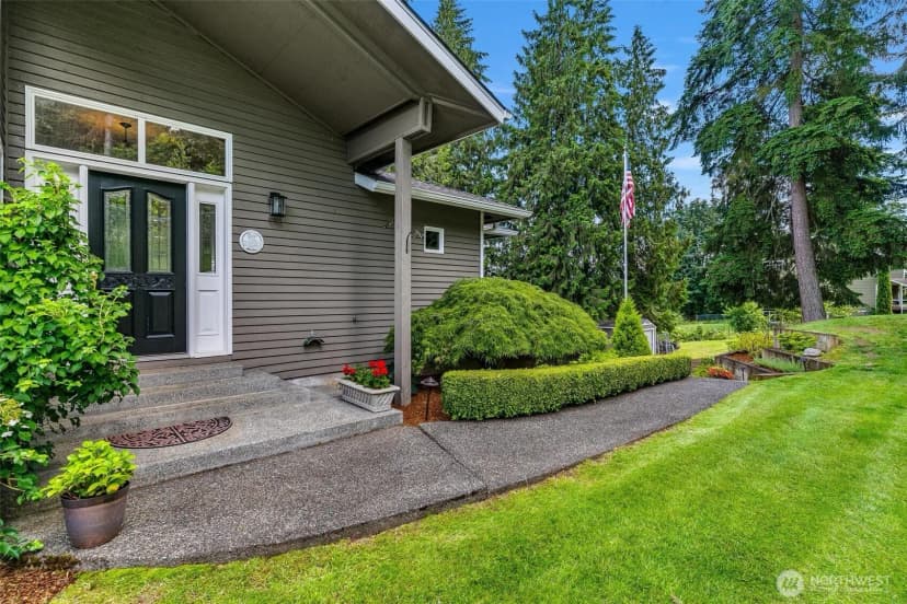 Property photo for 13630 State Route 9 Se, Snohomish photo 9