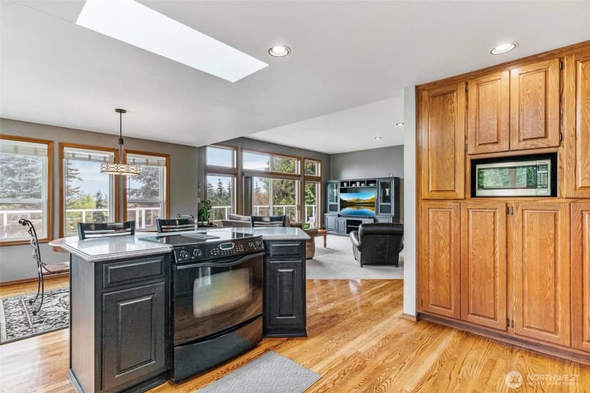 Property photo for 13630 State Route 9 Se, Snohomish photo 14