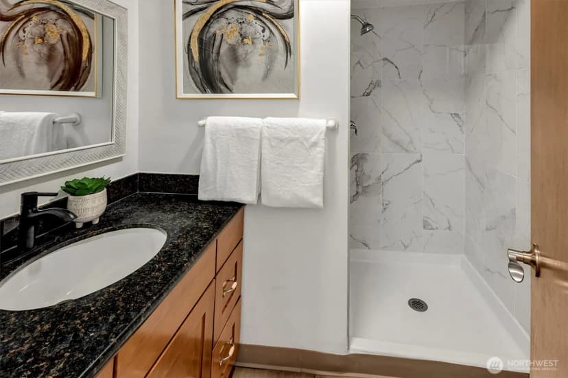 Property photo for 9512 220th Street Sw, Edmonds photo 21