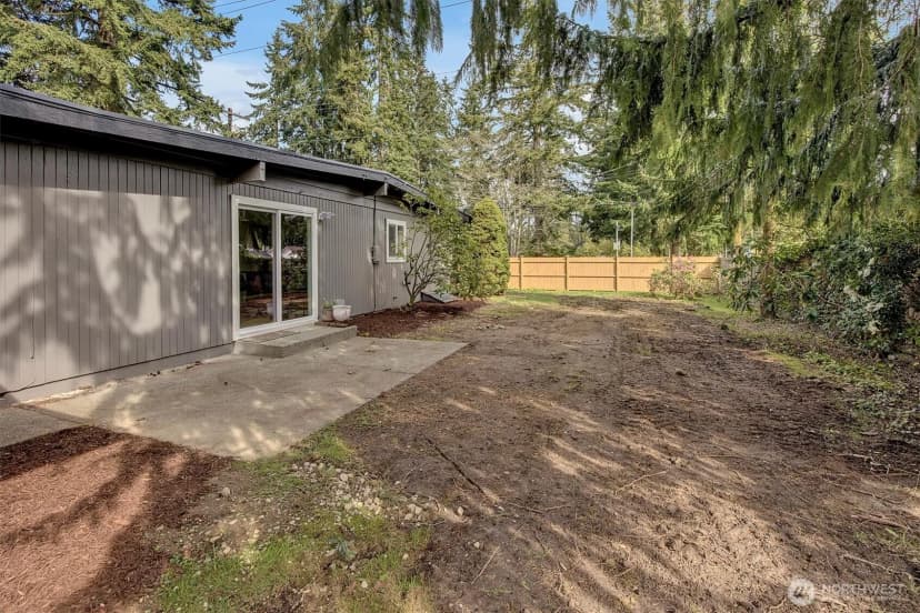 Property photo for 9512 220th Street Sw, Edmonds photo 30