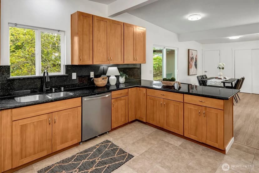 Property photo for 9512 220th Street Sw, Edmonds photo 13