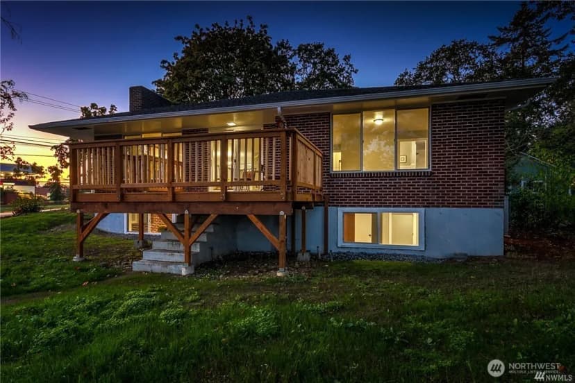 Property photo for 7415 Steilacoom Boulevard Sw, Lakewood photo 5