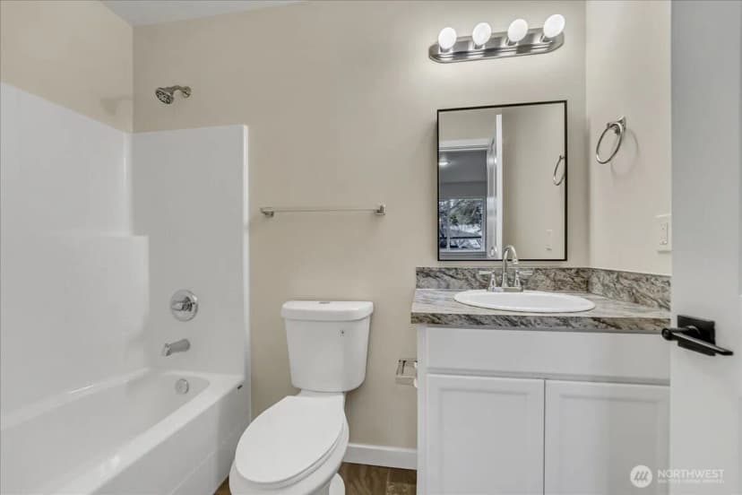 Property photo for 13810 Prairie Ridge Dr E, Bonney Lake photo 8