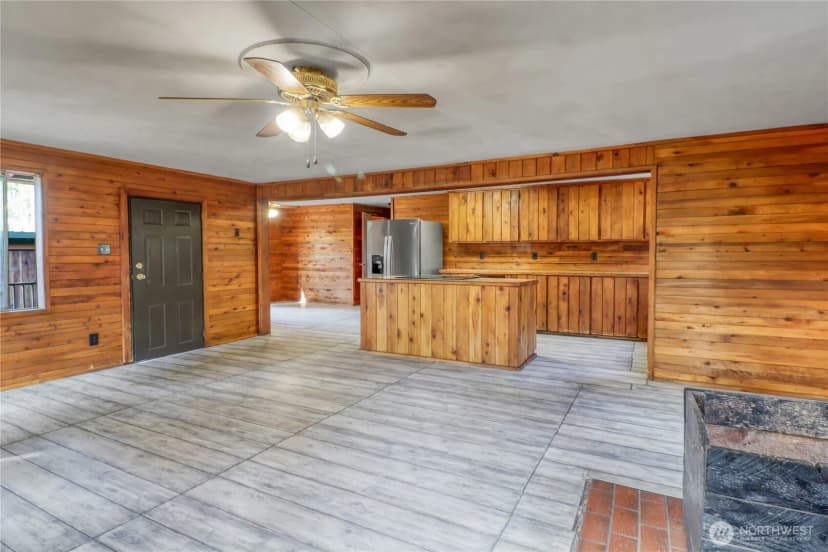 Property photo for 21 W River Drive W, Elma photo 7