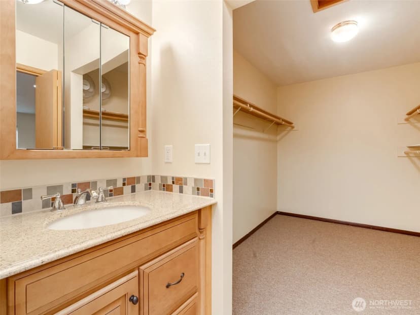 Property photo for 154 E Duck Cove Road, Shelton photo 11