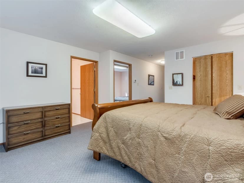 Property photo for 154 E Duck Cove Road, Shelton photo 13
