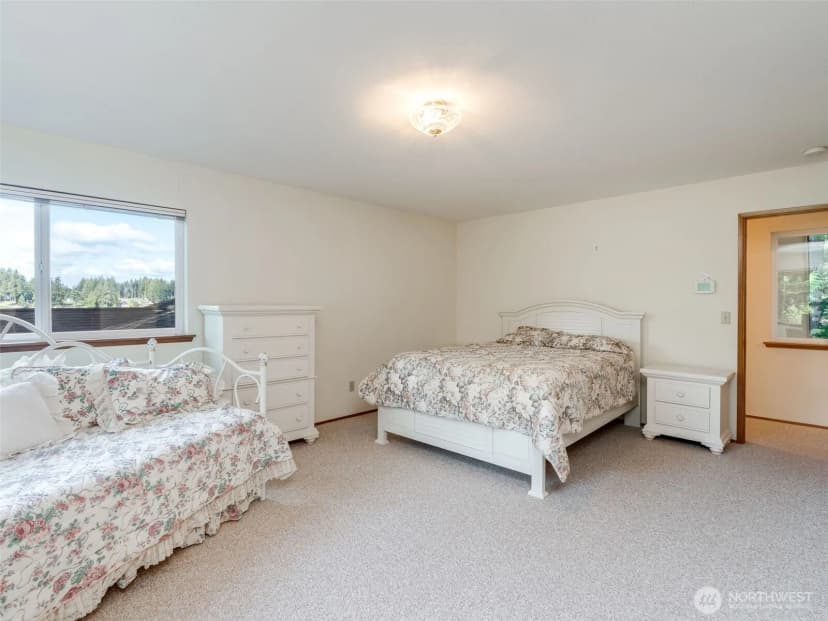 Property photo for 154 E Duck Cove Road, Shelton photo 19