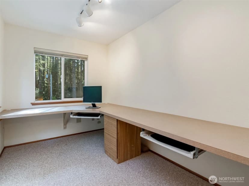 Property photo for 154 E Duck Cove Road, Shelton photo 16