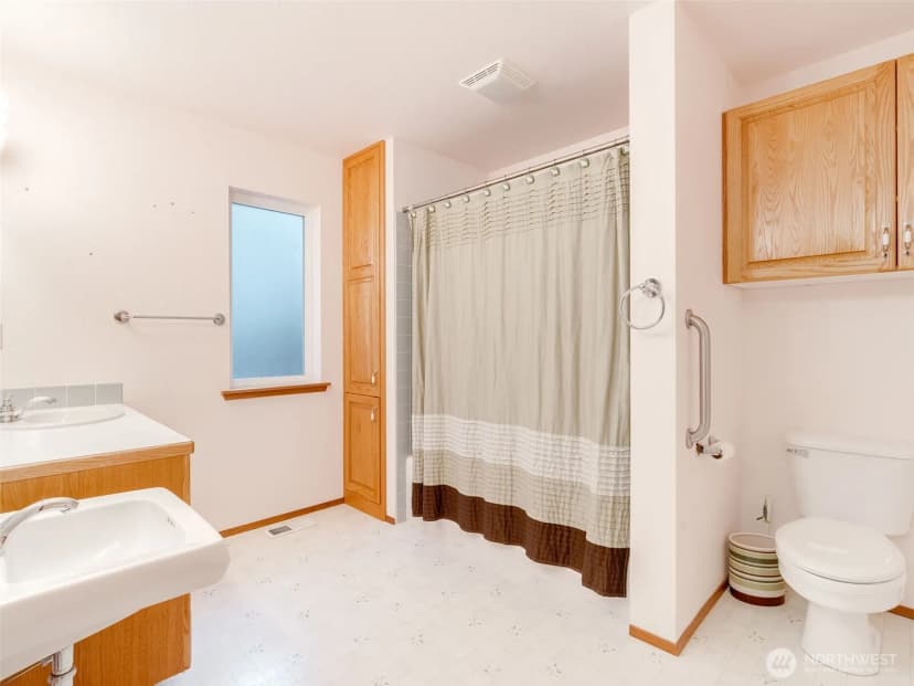 Property photo for 154 E Duck Cove Road, Shelton photo 14