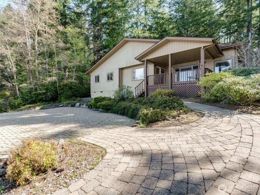 Property photo for 154 E Duck Cove Road, Shelton photo 35