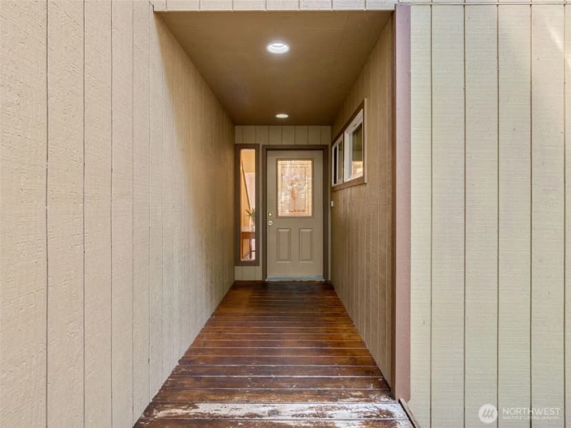 Property photo for 154 E Duck Cove Road, Shelton photo 3