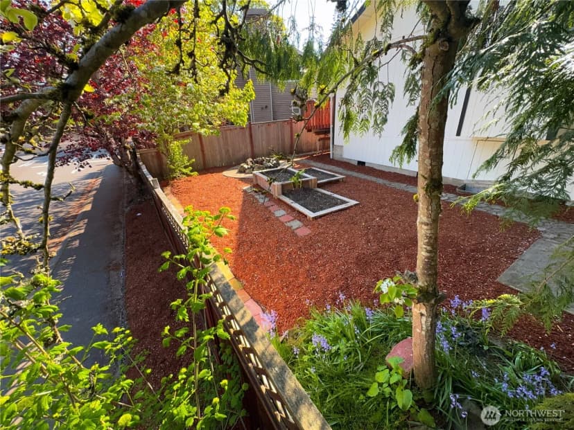 Property photo for 27526 26th Avenue S, Federal Way photo 25