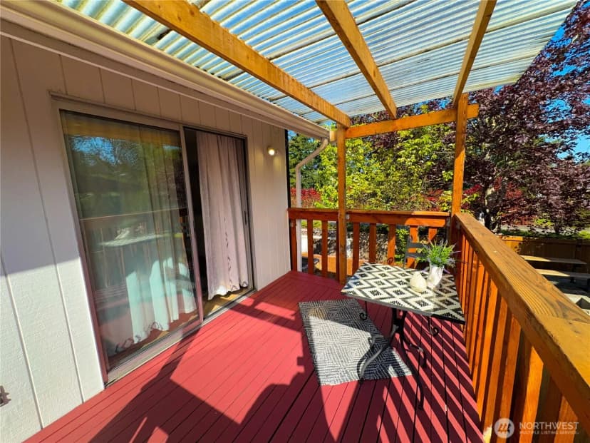 Property photo for 27526 26th Avenue S, Federal Way photo 23