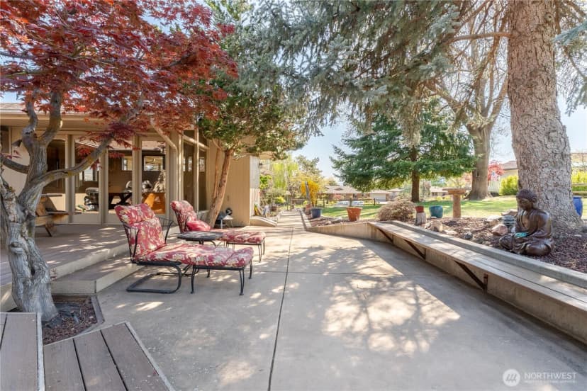 Property photo for 1200 Summer Hill Place, Wenatchee photo 36