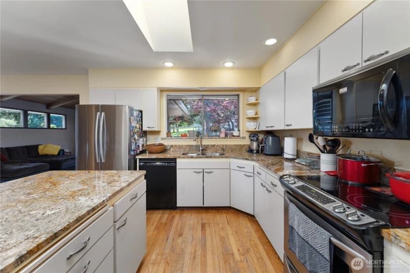 Property photo for 1200 Summer Hill Place, Wenatchee photo 18