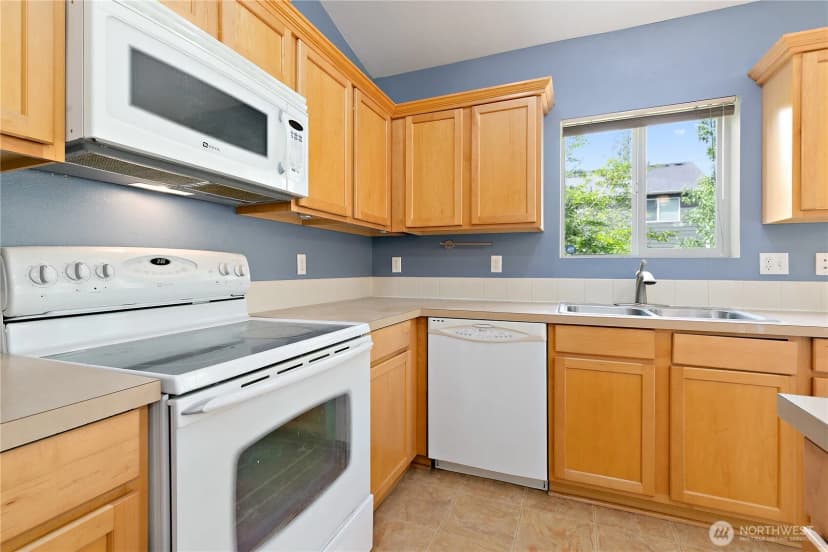 Property photo for 4254 Roxanna Loop Se, Lacey photo 7