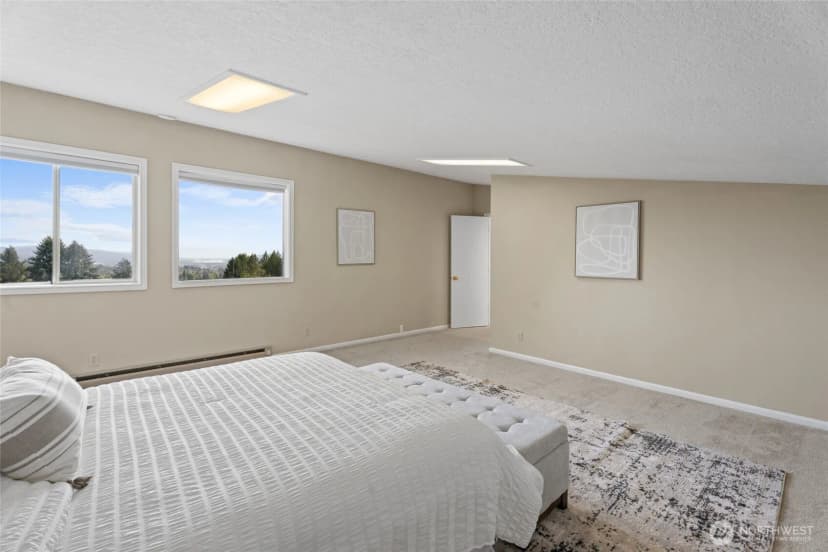 Property photo for 3837 Columbia Heights Road, Longview photo 25
