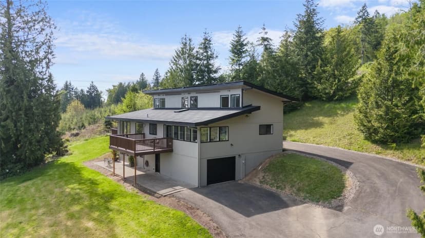 Property photo for 3837 Columbia Heights Road, Longview