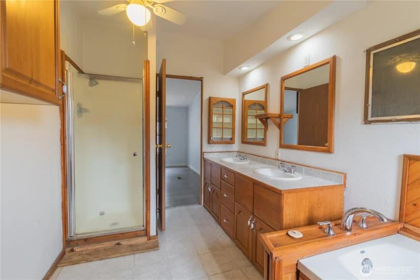 Property photo for 1909 Lake Drive Sw, Lakebay photo 19