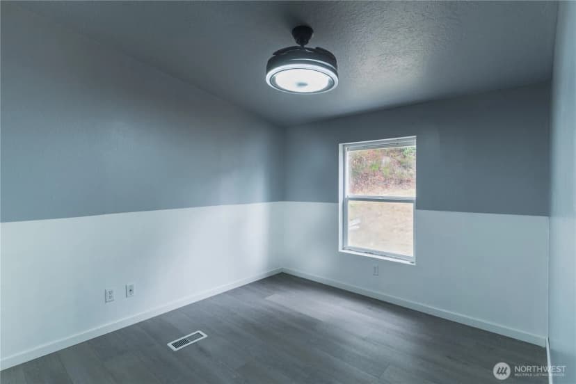 Property photo for 1909 Lake Drive Sw, Lakebay photo 12