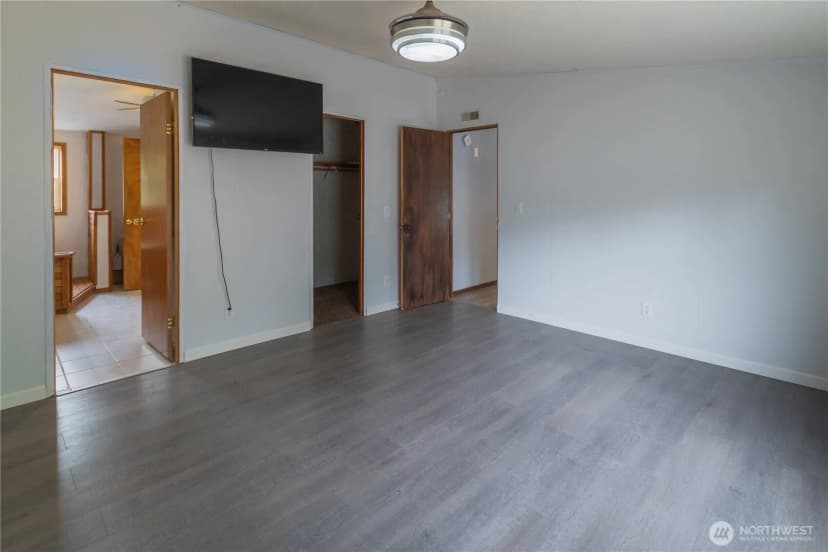 Property photo for 1909 Lake Drive Sw, Lakebay photo 15
