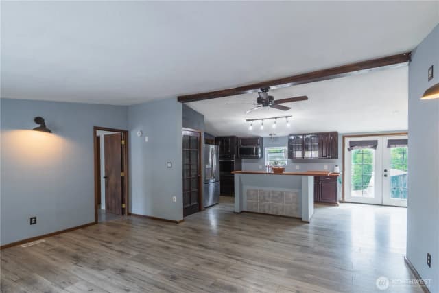 Property photo for 1909 Lake Drive Sw, Lakebay photo 2