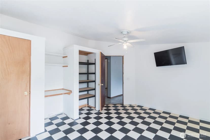 Property photo for 1909 Lake Drive Sw, Lakebay photo 10