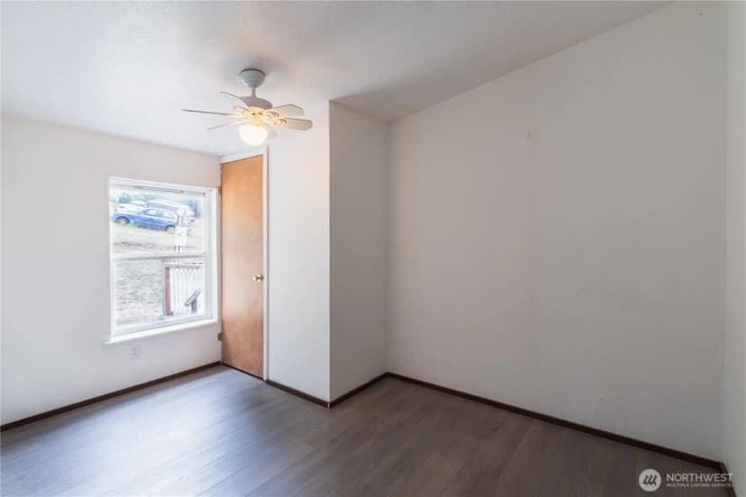 Property photo for 1909 Lake Drive Sw, Lakebay photo 11