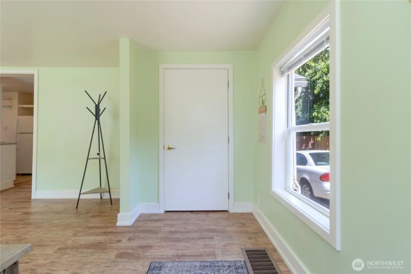 Property photo for 122 W Dayton Avenue, Dayton photo 5
