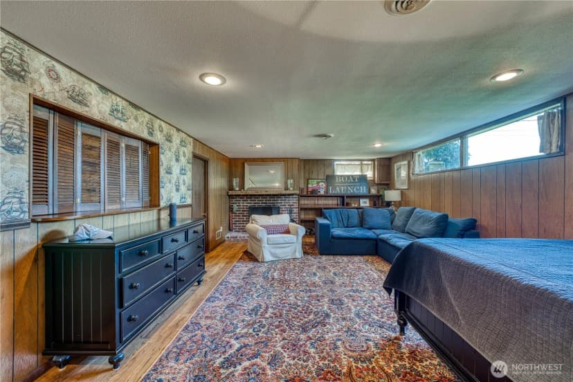 Property photo for 3828 Harbel Drive Ne, Bremerton photo 25