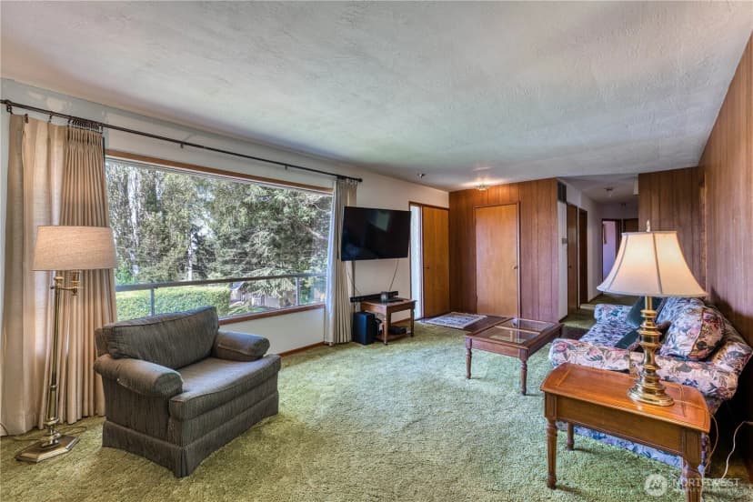 Property photo for 3828 Harbel Drive Ne, Bremerton photo 6