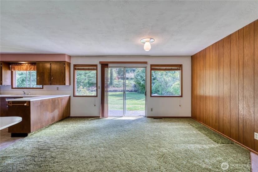 Property photo for 3828 Harbel Drive Ne, Bremerton photo 10