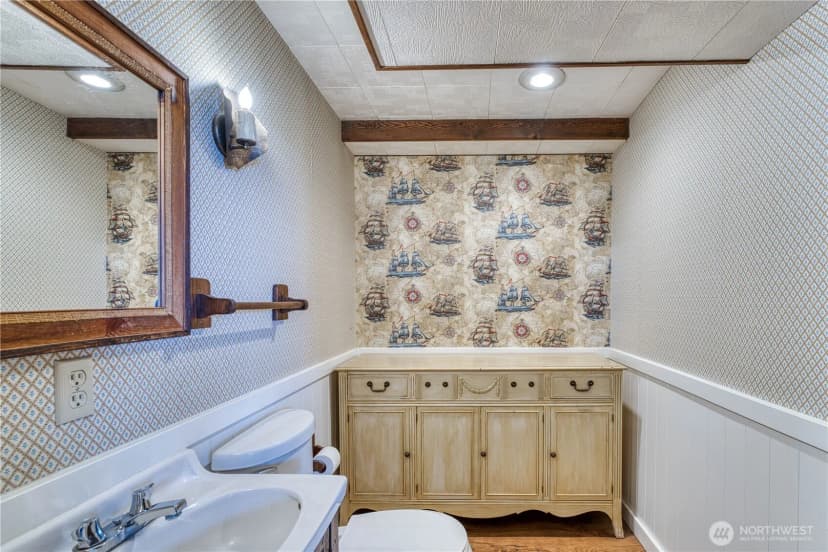 Property photo for 3828 Harbel Drive Ne, Bremerton photo 28