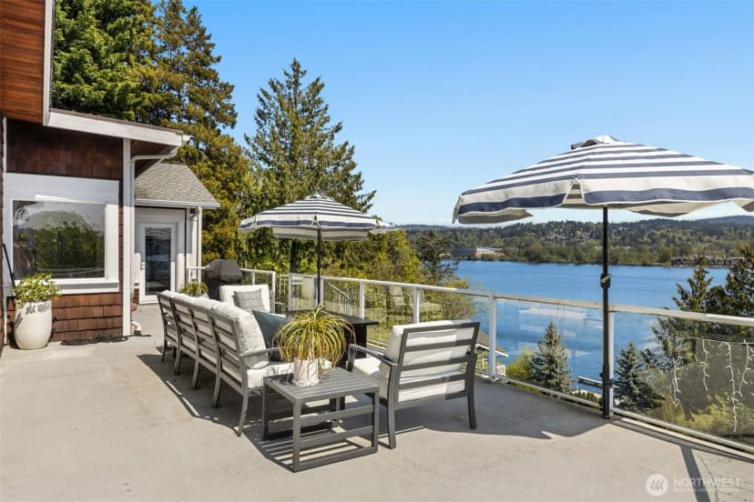 Property photo for 7922 E Mercer Way, Mercer Island photo 30
