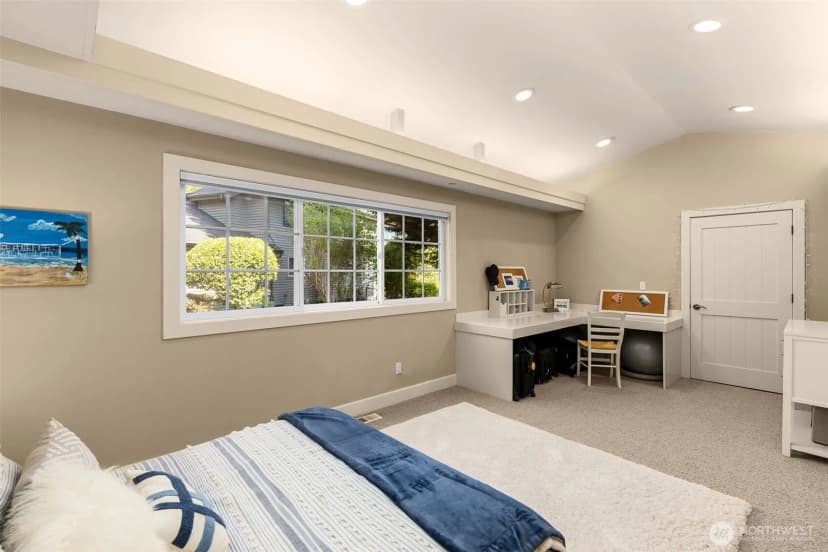 Property photo for 7922 E Mercer Way, Mercer Island photo 22