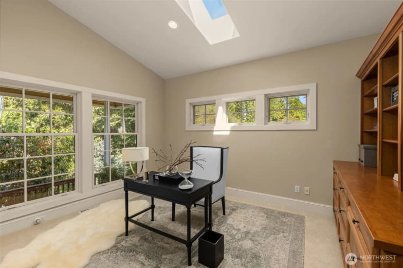 Property photo for 7922 E Mercer Way, Mercer Island photo 34