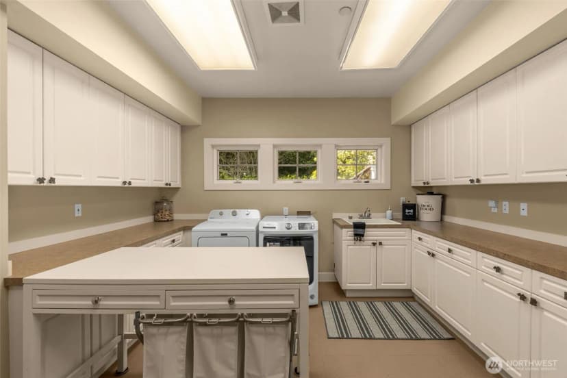 Property photo for 7922 E Mercer Way, Mercer Island photo 31