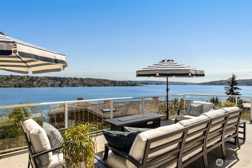 Property photo for 7922 E Mercer Way, Mercer Island photo 29