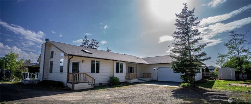 Property photo for 30 Savanna Soleil Way, Sequim