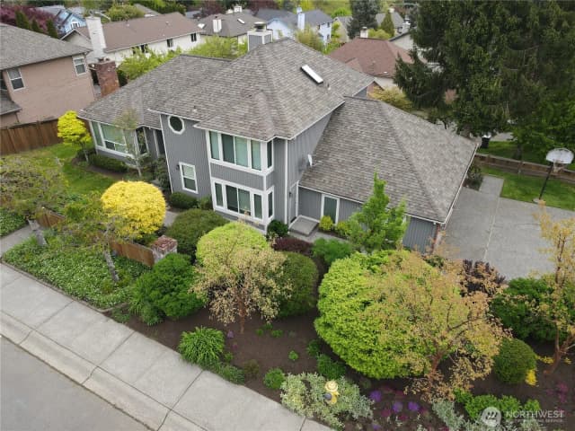 Property photo for 15210 Ne 72nd Street, Redmond