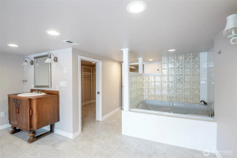 Property photo for 1407 Creso Road S, Spanaway photo 24