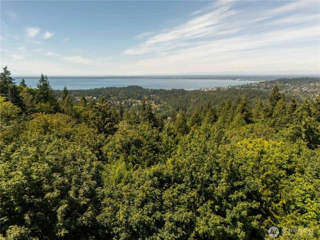 Property photo for 1697 Chuckanut Crest Drive, Bellingham photo 4