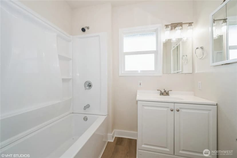 Property photo for 211 Yew Street, Centralia photo 10
