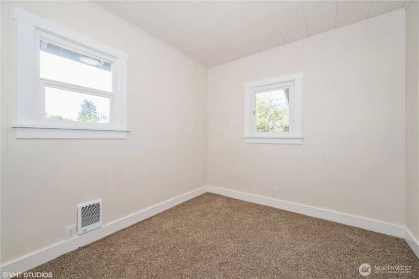 Property photo for 211 Yew Street, Centralia photo 11