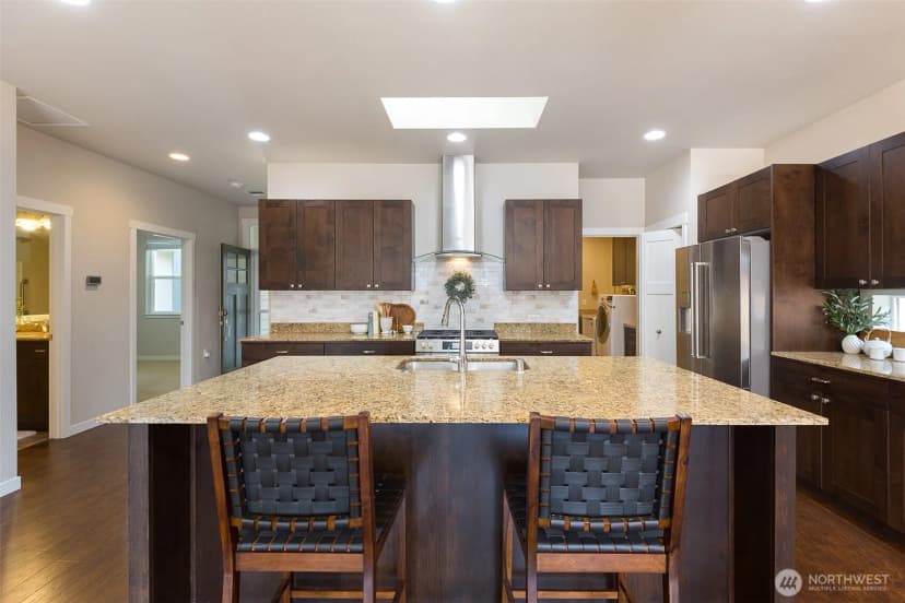 Property photo for 100 Pinehurst Loop, Sequim photo 9
