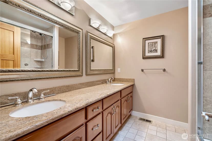 Property photo for 5905 229th Ave Se, Issaquah photo 25