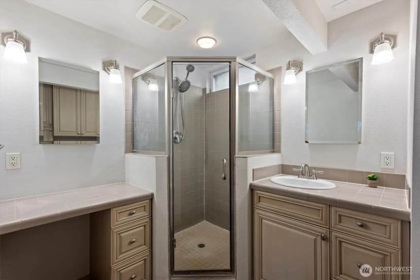 Property photo for 1302 Spruce Street, Longview photo 27